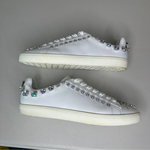 Stuart Weitzman Goldie Shine Crystal Embellished Sneakers Size 8.5 Fits a 9 - Picture 2 of 10